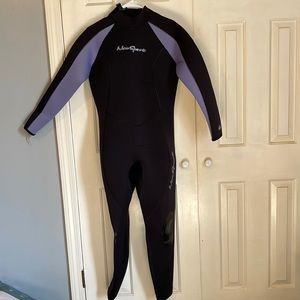Women’s NWT NeoSport 5mm full body Wetsuit